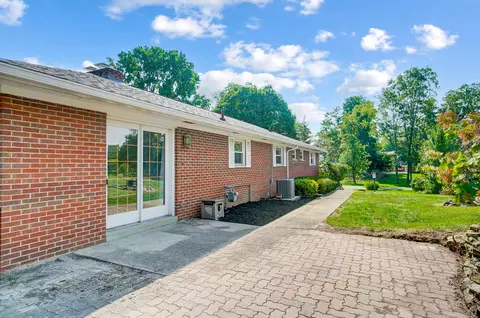 1858 Devon Dr, Springfield, OH 45503 photo 38