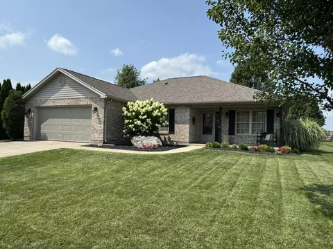2643 Huntington Dr, Troy, OH 45373