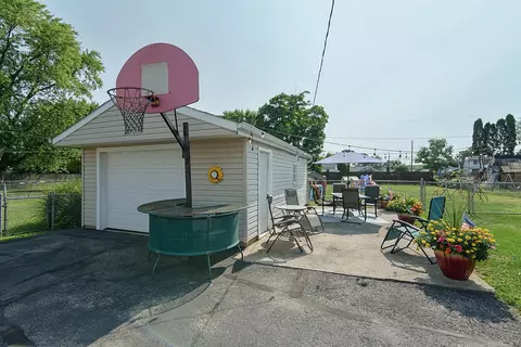 1026 N Burnett Rd, Springfield, OH 45503 photo 24