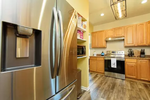 1026 N Burnett Rd, Springfield, OH 45503 photo 9