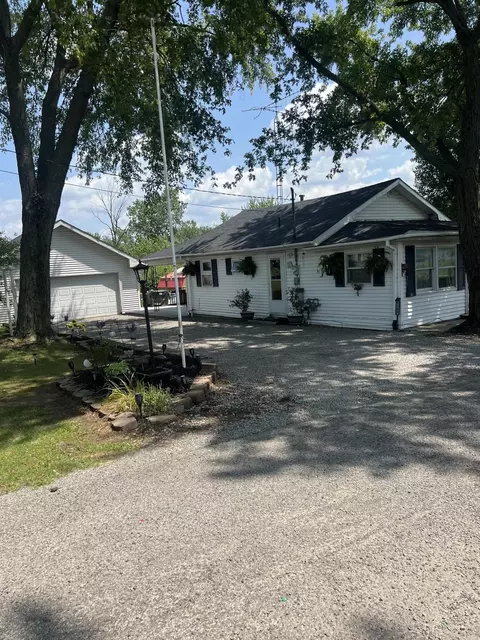 7198 Franklin Dr, Russells Point, OH 43348