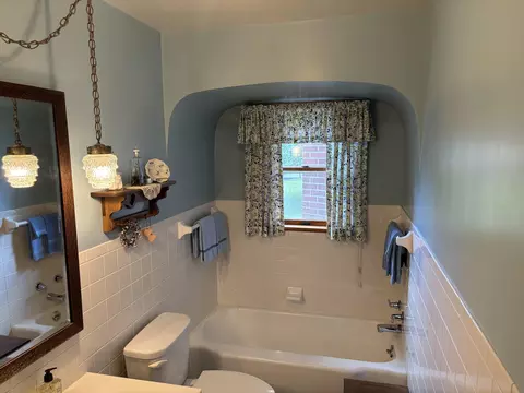 Bath - 409 E South St, Coldwater, OH 45828 photo 2 of 3