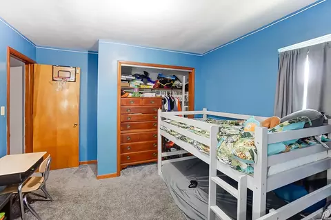 Bedroom - 1027 Pine St, Springfield, OH 45505 photo 6 of 6