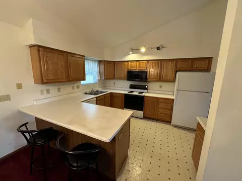 Kitchen - 1196 Old Farm Ln, Springfield, OH 45503 photo 1 of 3