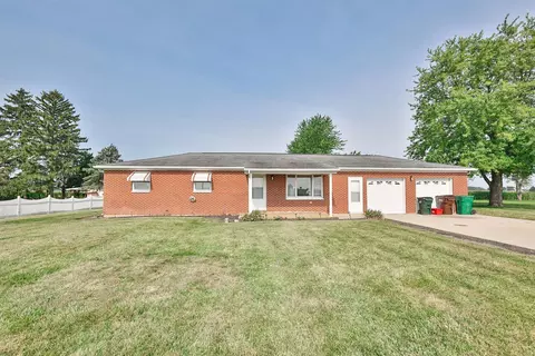 7476 Dull Rd, Arcanum, OH 45304