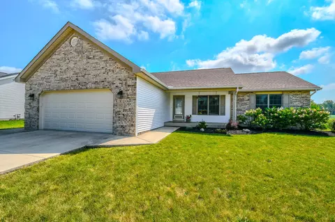 112 Parkview Dr, Jackson Center, OH 45334