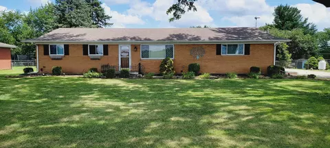 8144 Lochard Rd, Sidney, OH 45365