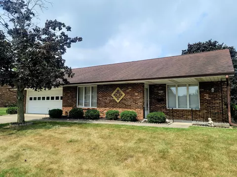 1044 Carson Ln, Springfield, OH 45503 photo 3