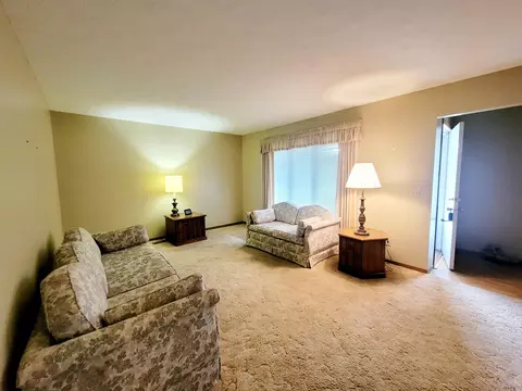 1044 Carson Ln, Springfield, OH 45503 photo 7