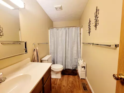 1044 Carson Ln, Springfield, OH 45503 photo 10