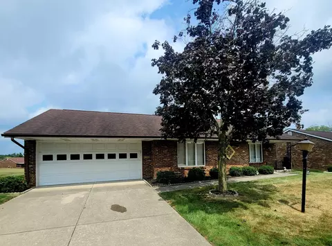 1044 Carson Ln, Springfield, OH 45503 photo 2
