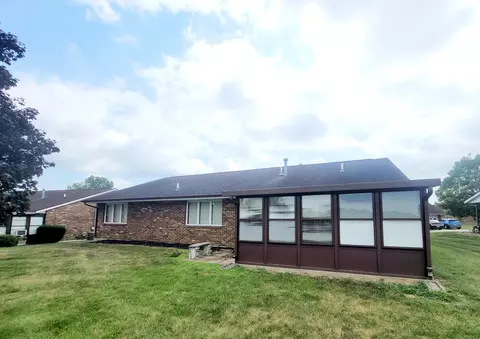 1044 Carson Ln, Springfield, OH 45503 photo 5