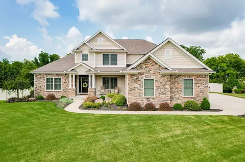 1060 Barrington Dr, Troy, OH 45373
