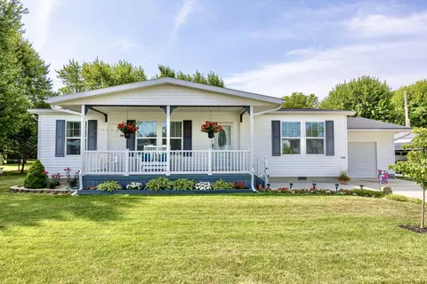 11743 Sunview St, Lakeview, OH 43331