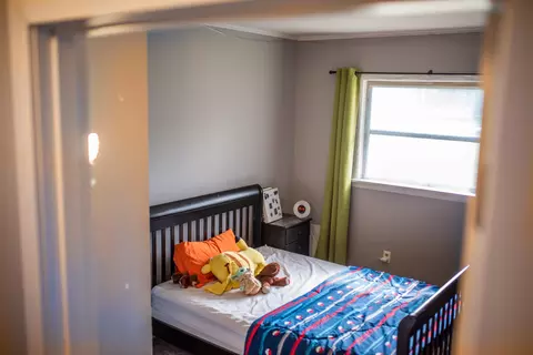 Bedroom - 1614 S Bird Rd, Springfield, OH 45505 photo 1 of 7