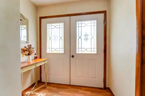 Entry Way - 1588 Willow Rd, Springfield, OH 45502 photo 1 of 3