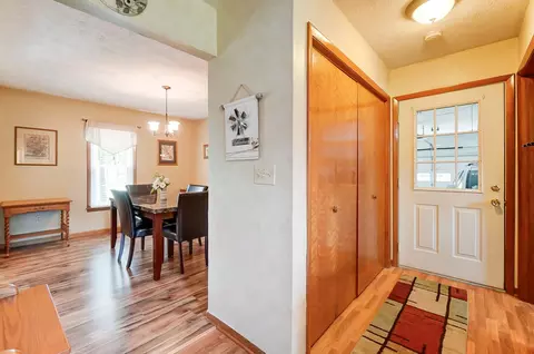 Entry Way - 1588 Willow Rd, Springfield, OH 45502 photo 3 of 3