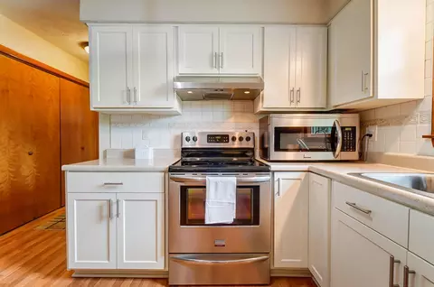 Kitchen - 1588 Willow Rd, Springfield, OH 45502 photo 7 of 9