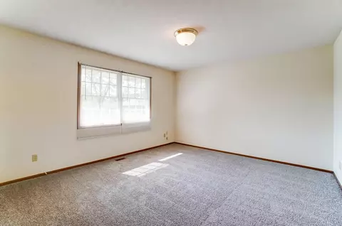4897 E Brannan Dr, Springfield, OH 45502 photo 15