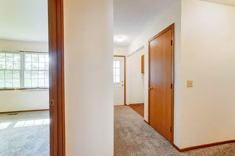 4897 E Brannan Dr, Springfield, OH 45502 photo 13