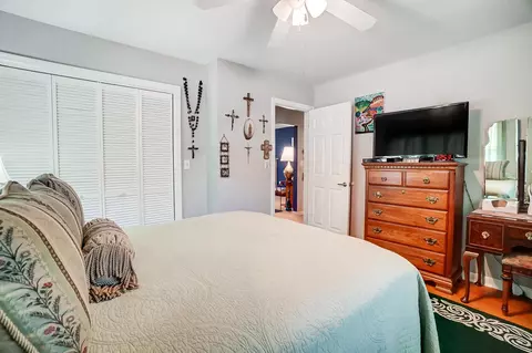 Bedroom - 2110 Saint Paris Pike, Springfield, OH 45504 photo 6 of 8