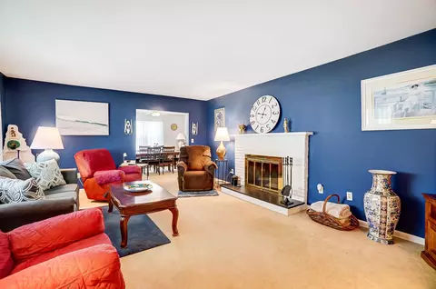 Living - 2110 Saint Paris Pike, Springfield, OH 45504 photo 3 of 3