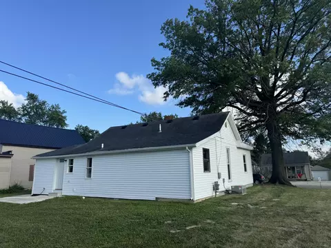 Exterior - 629 W Wayne St, Celina, OH 45822 photo 3 of 3