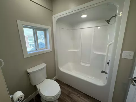 Bath - 629 W Wayne St, Celina, OH 45822 photo 2 of 3