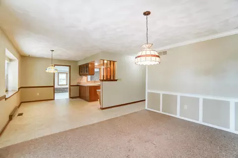 2717 Aberdeen Dr, Springfield, OH 45506 photo 9