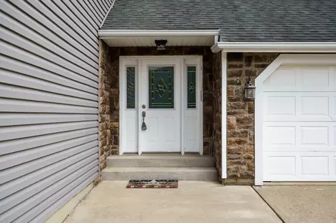 2738 Seymour Ln, Springfield, OH 45503 photo 4