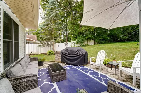 Exterior - 2115 Oak Knoll Dr, Springfield, OH 45504 photo 8 of 19