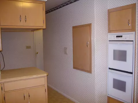 Kitchen - 649 Linden Ave, Celina, OH 45822 photo 7 of 9