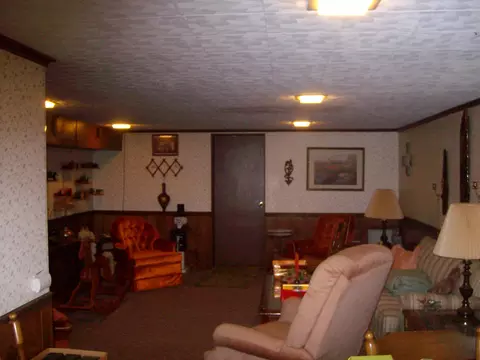 Living - 649 Linden Ave, Celina, OH 45822 photo 6 of 13