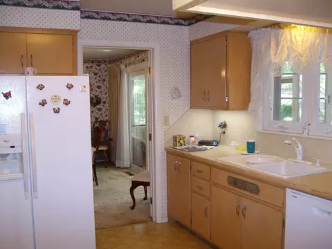 Kitchen - 649 Linden Ave, Celina, OH 45822 photo 3 of 9