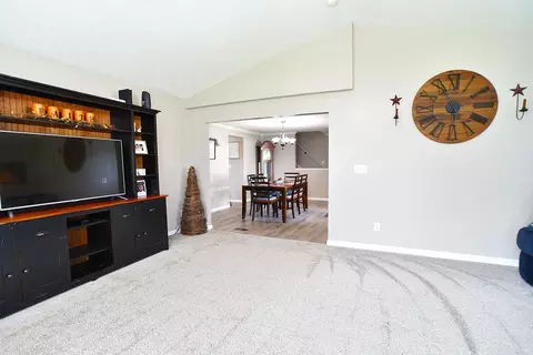 8337 Gibson Ave, Fairborn, OH 45324 photo 11