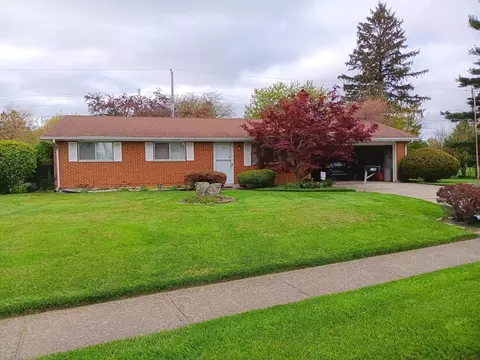 116 Creamer Dr, Cedarville, OH 45314