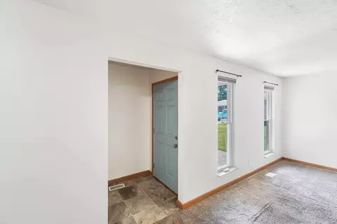 Entry Way - 624 Mohican Ct, Sidney, OH 45365 photo 1 of 1