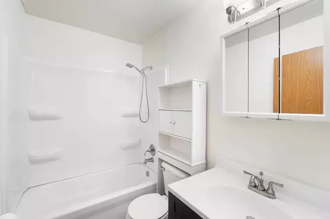 Bath - 624 Mohican Ct, Sidney, OH 45365 photo 1 of 1