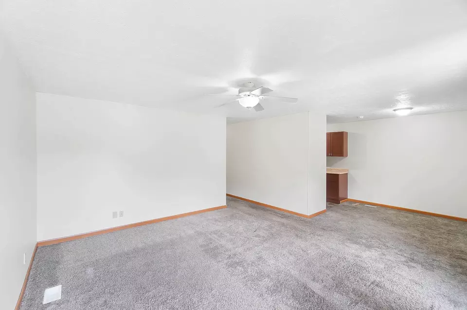 Living - 624 Mohican Ct, Sidney, OH 45365 photo 3 of 3