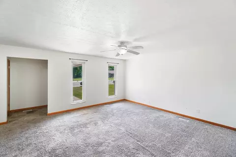 Living - 624 Mohican Ct, Sidney, OH 45365 photo 1 of 3