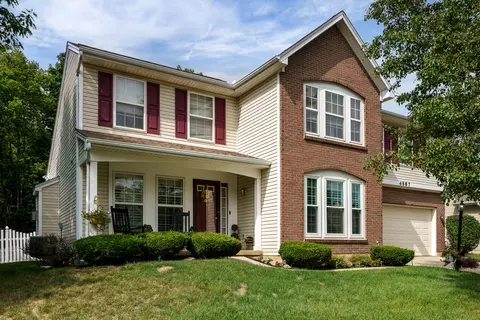 4887 Country Park Dr, Tipp City, OH 45371
