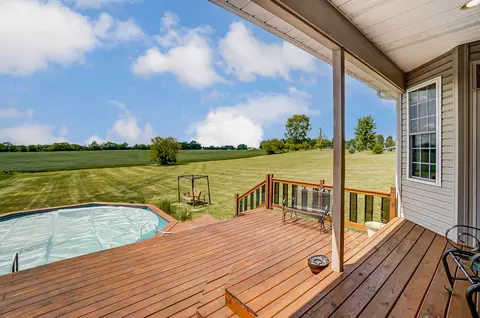 Exterior - 2965 Windy Ridge Dr, Springfield, OH 45502 photo 7 of 12