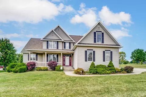 Exterior - 2965 Windy Ridge Dr, Springfield, OH 45502 photo 2 of 12