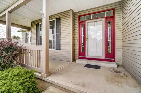 Exterior - 2965 Windy Ridge Dr, Springfield, OH 45502 photo 5 of 12