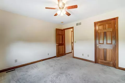 Bedroom - 2965 Windy Ridge Dr, Springfield, OH 45502 photo 6 of 10