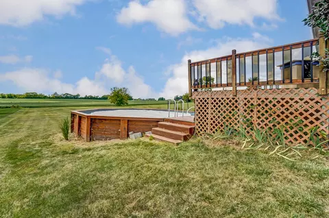 Exterior - 2965 Windy Ridge Dr, Springfield, OH 45502 photo 10 of 12