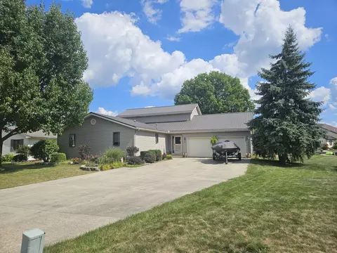 95 Southmoor Shrs, Saint Marys, OH 45885