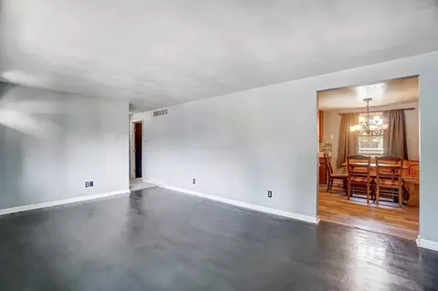 4343 Phoenix Dr, Springfield, OH 45503 photo 10