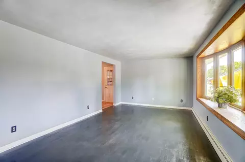 4343 Phoenix Dr, Springfield, OH 45503 photo 9