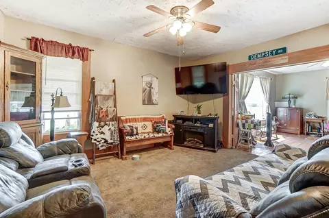 4218 Moorefield Rd, Springfield, OH 45502 photo 8
